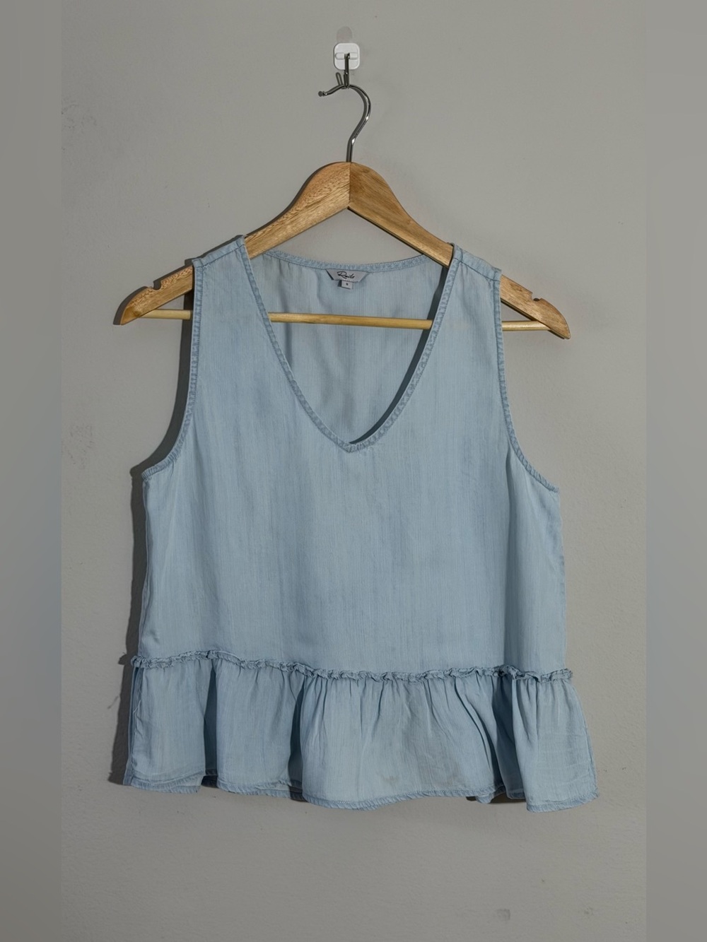 EUC Rails “Mira” top in Light Vintage Blue - Picture 3 of 8